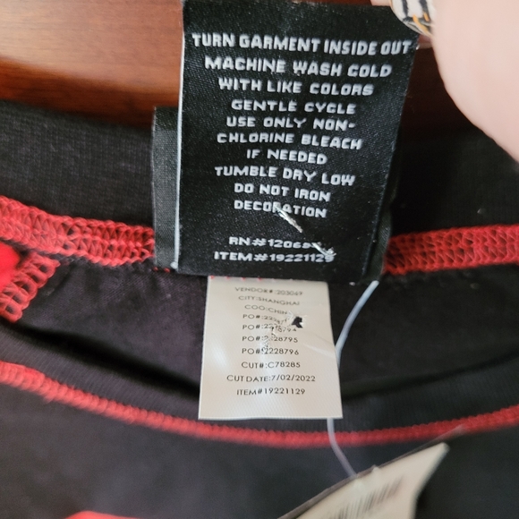 Skeleanimals Crop Long Sleeve Shirt and TRIPP NYC Arm Warmers MD - Picture 7 of 9